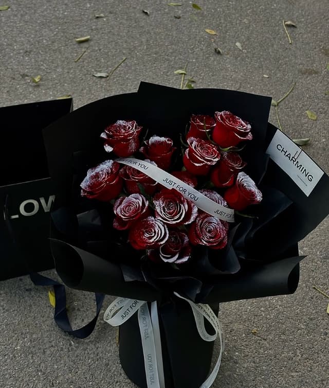 Midnight Love Bouquet